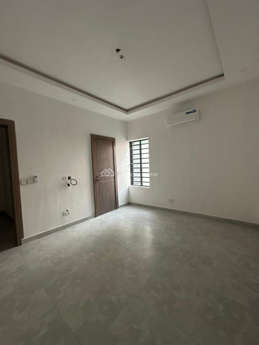 Ultra Modern 3 Bedrooms Apartment with a Bq, Lekki Phase 1, Lekki, Lagos, Flat / Apartment for Rent