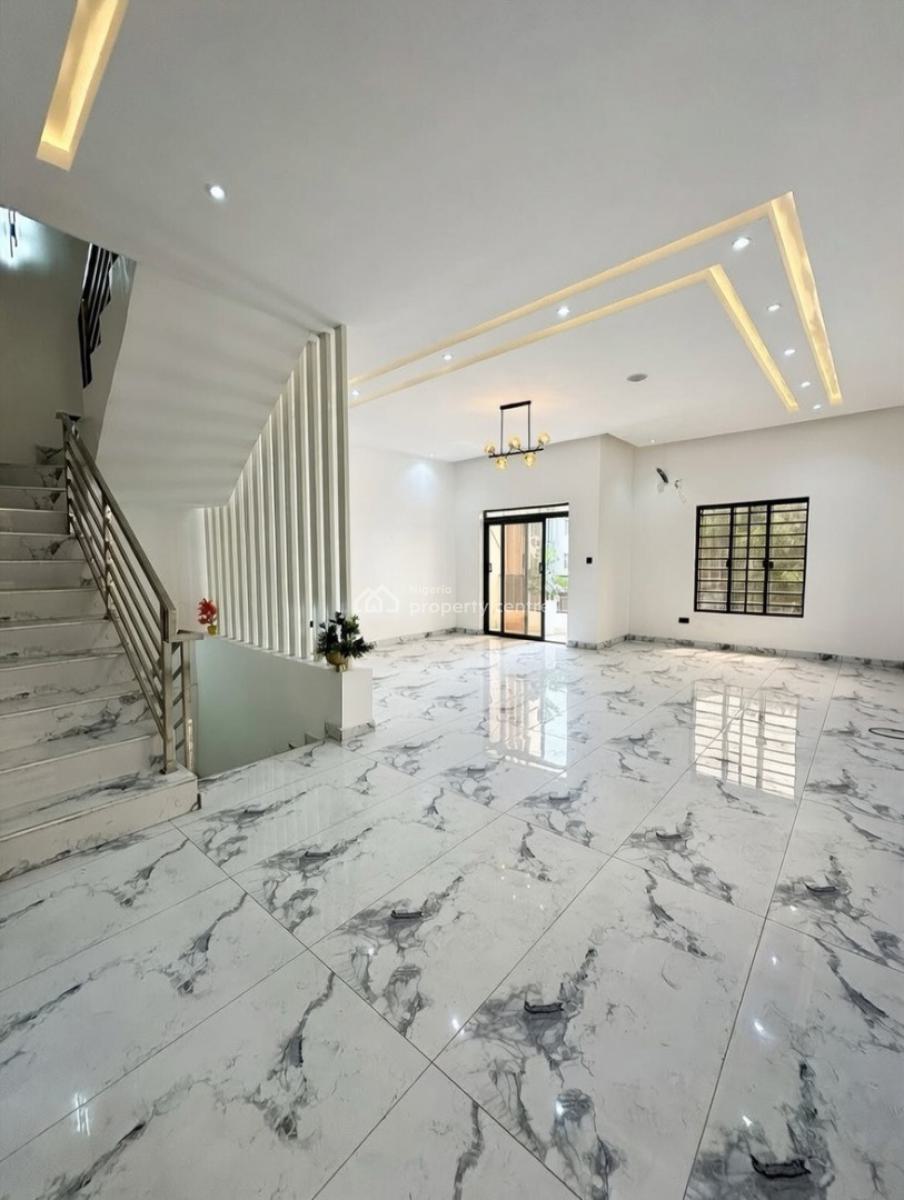 Spacious 4 Bedrooms Terraced Duplex with Bq, Lekki Phase 1, Lekki, Lagos, Terraced Duplex for Sale