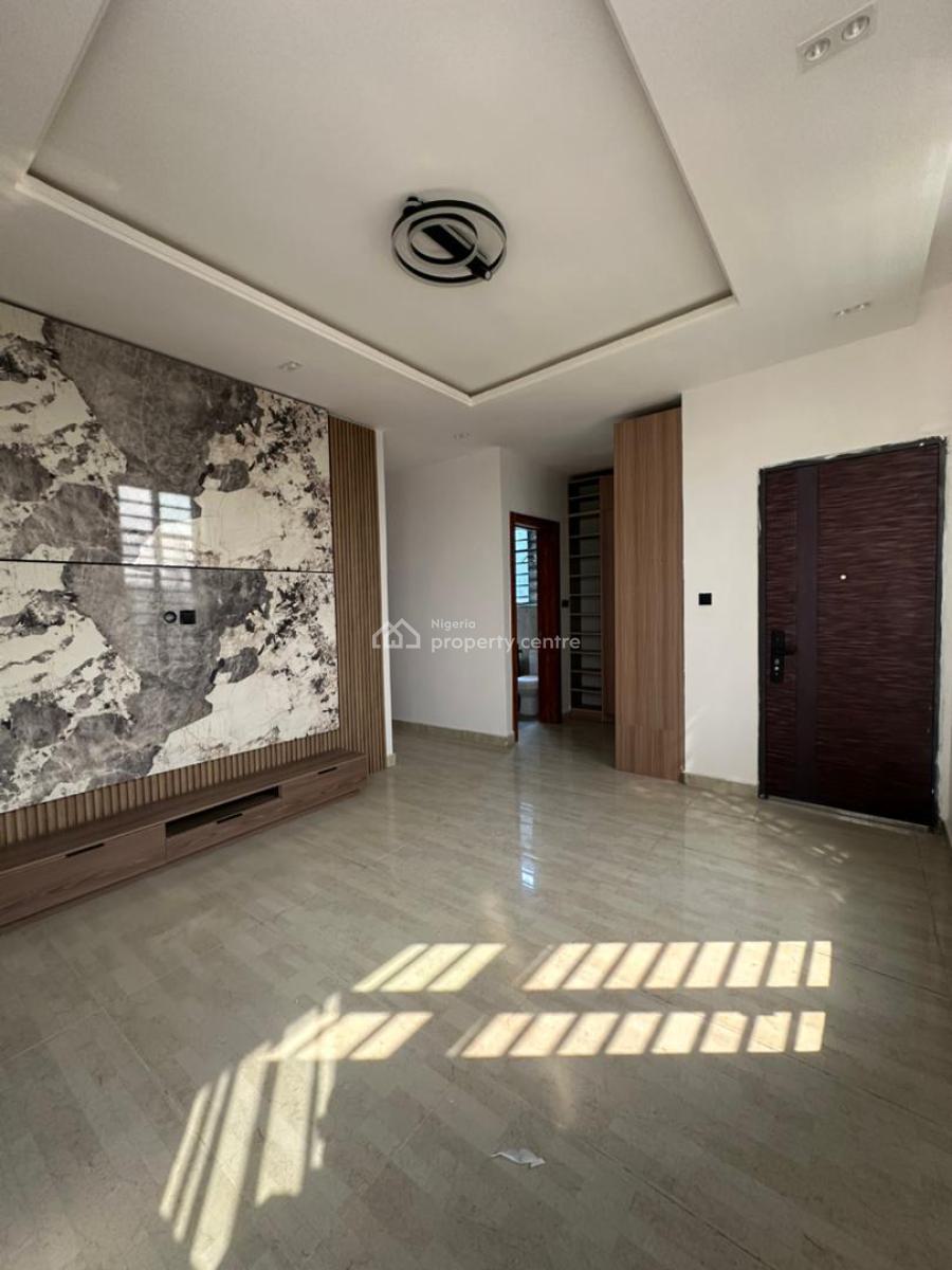 Spacious 5 Bedrooms Split House with a Bq, Lekki Phase 1, Lekki, Lagos, House for Rent