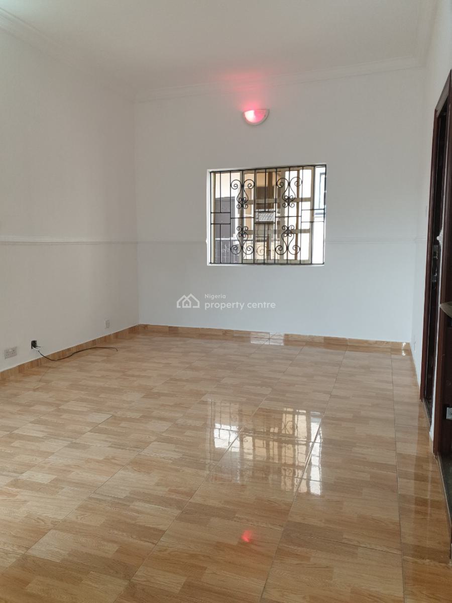 Spacious and Well Maintained Mini Flat, Silver Spring Estate, Agungi, Lekki, Lagos, Commercial Property for Rent