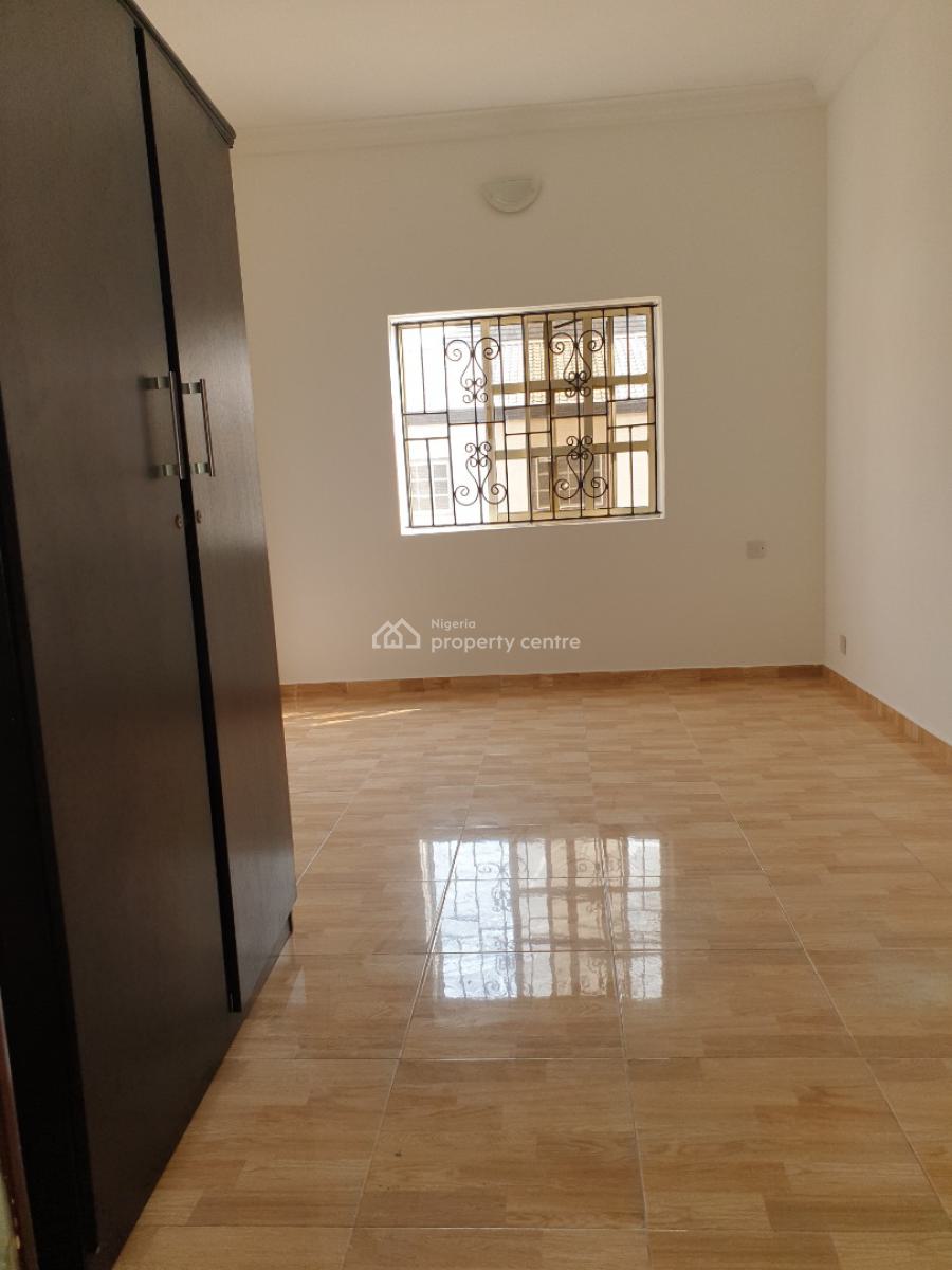 Spacious and Well Maintained Mini Flat, Silver Spring Estate, Agungi, Lekki, Lagos, Commercial Property for Rent