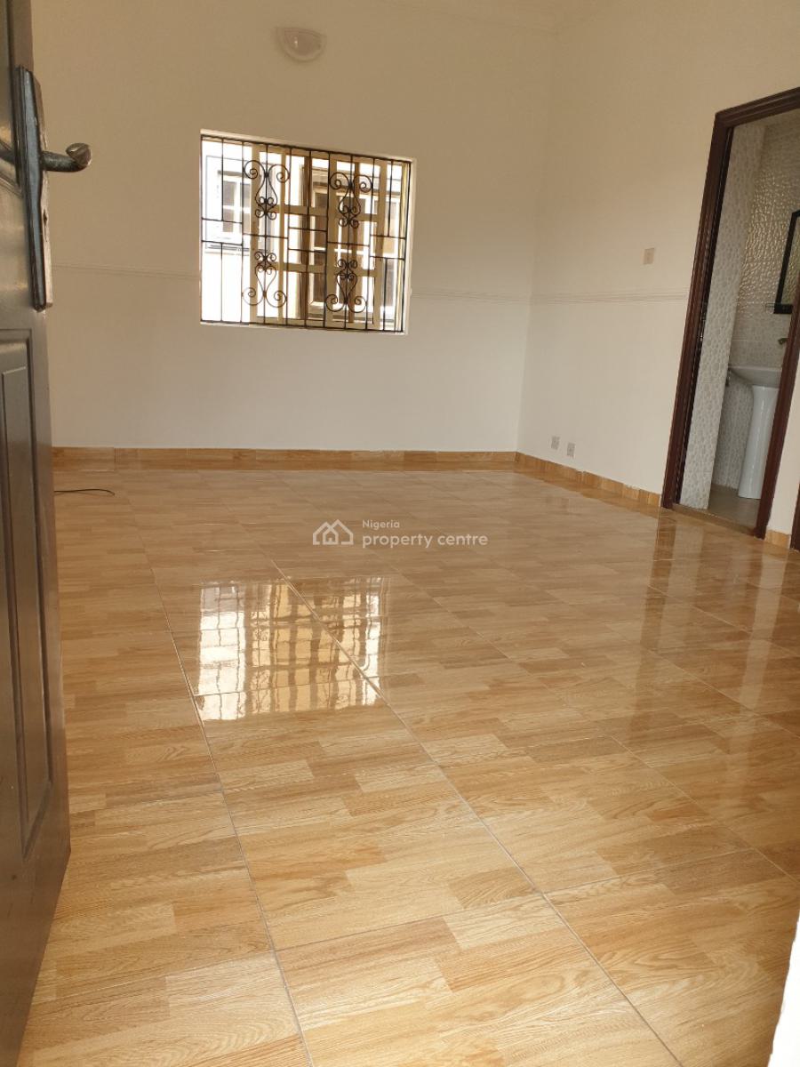 Spacious and Well Maintained Mini Flat, Silver Spring Estate, Agungi, Lekki, Lagos, Commercial Property for Rent