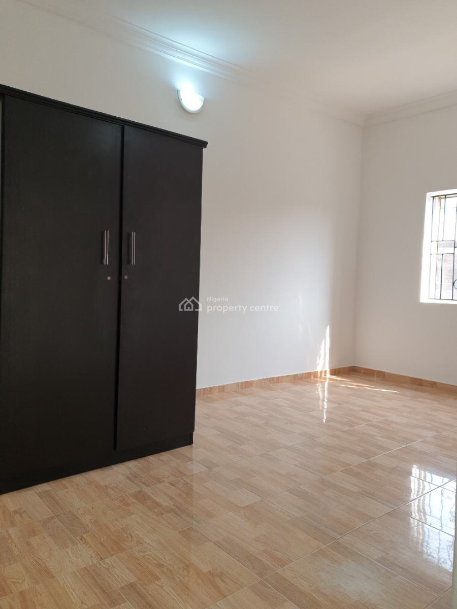 Spacious and Well Maintained Mini Flat, Silver Spring Estate, Agungi, Lekki, Lagos, Commercial Property for Rent