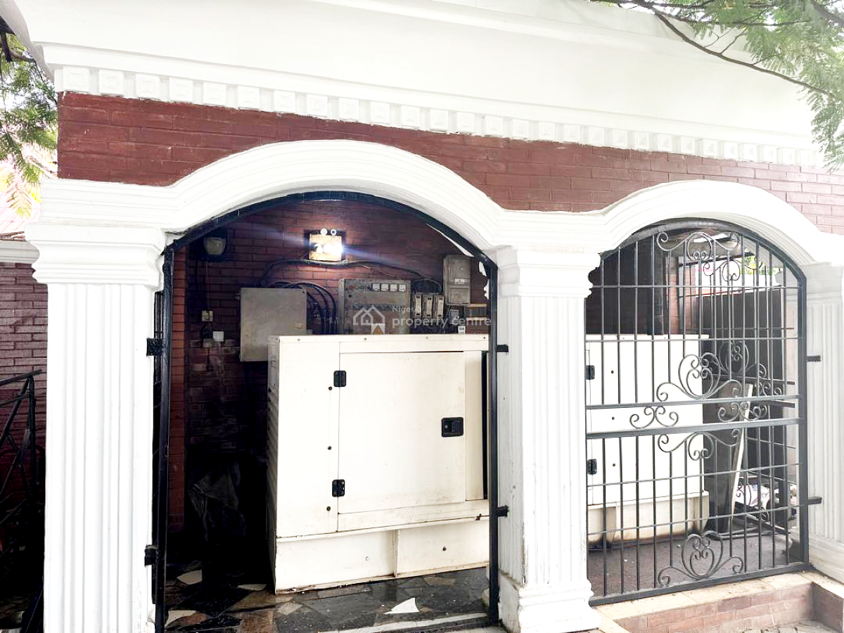 Smart 6 Bedrooms Mansion, Gwarinpa, Abuja, Detached Duplex for Sale