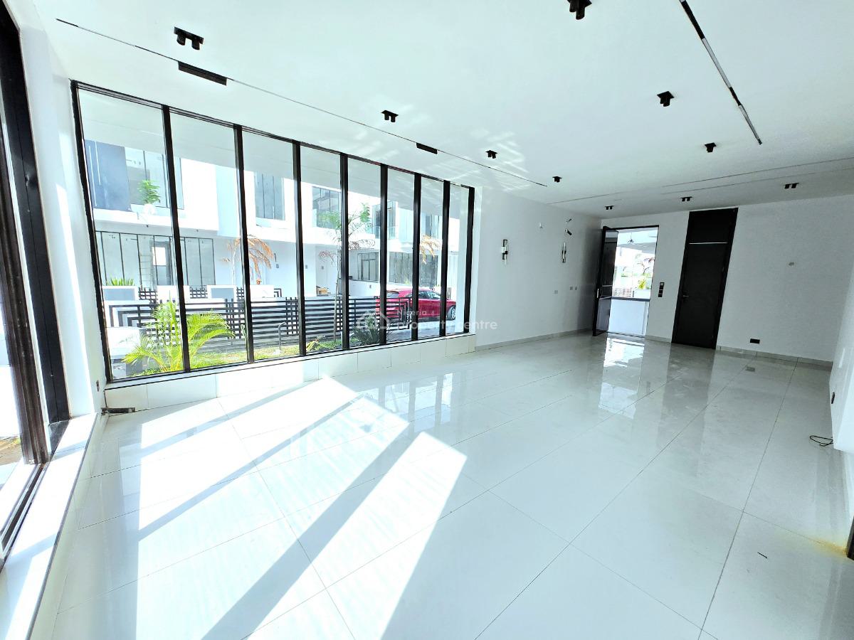 Lovely 5 Bedroom Detached, Lekki Phase 1, Lekki, Lagos, Detached Duplex for Sale