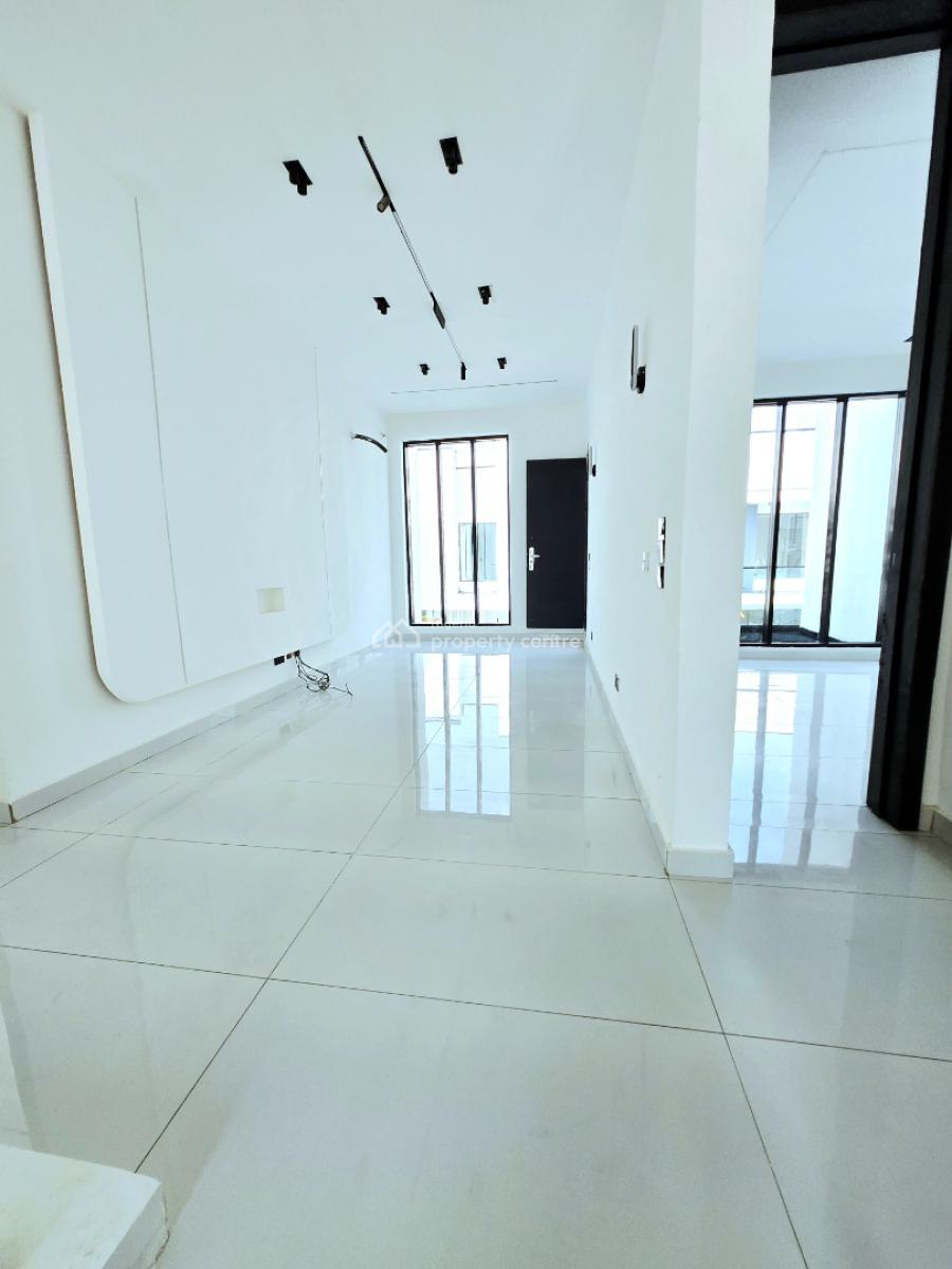 Lovely 5 Bedroom Detached, Lekki Phase 1, Lekki, Lagos, Detached Duplex for Sale