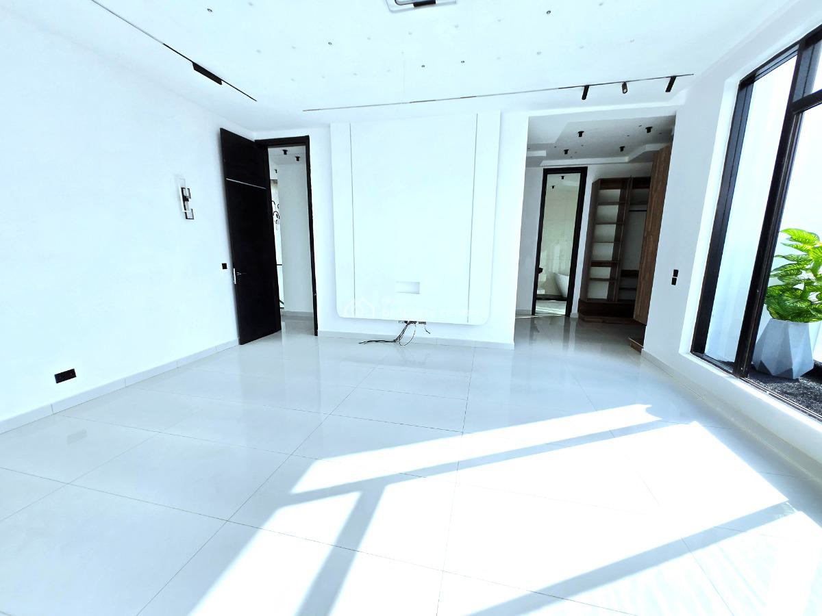 Lovely 5 Bedroom Detached, Lekki Phase 1, Lekki, Lagos, Detached Duplex for Sale