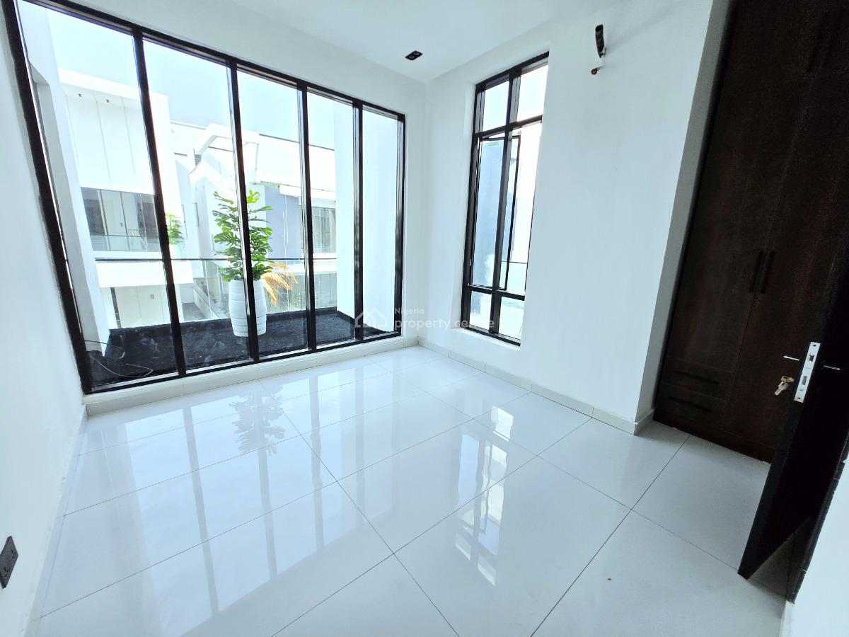 Lovely 5 Bedroom Detached, Lekki Phase 1, Lekki, Lagos, Detached Duplex for Sale