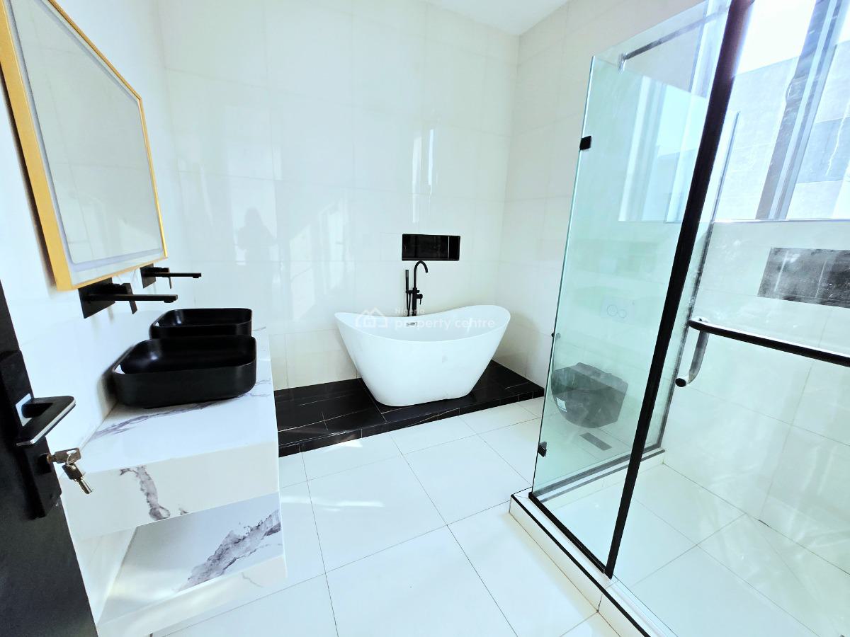 Lovely 5 Bedroom Detached, Lekki Phase 1, Lekki, Lagos, Detached Duplex for Sale