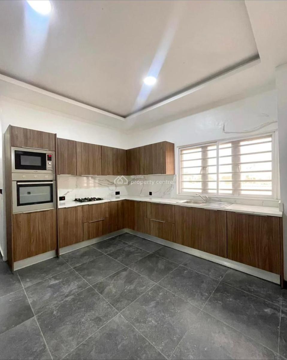 Beautiful 3 Bedroom Apartment  with a Bq, Ikate, Lekki, Lagos, House for Rent