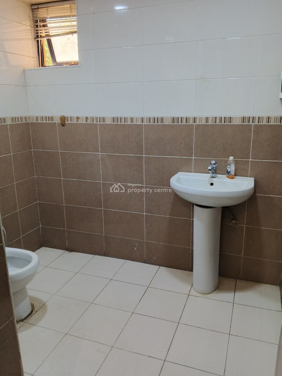 250sqm Partitioned Office Space, Maitama District, Abuja, Office Space for Rent