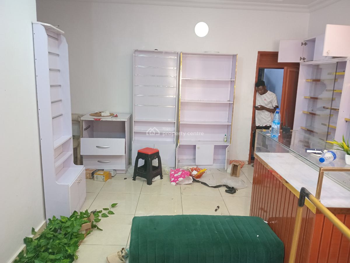 Spacious 2 Bedroom Self Serviced, Lekki, Lagos, Flat / Apartment for Rent