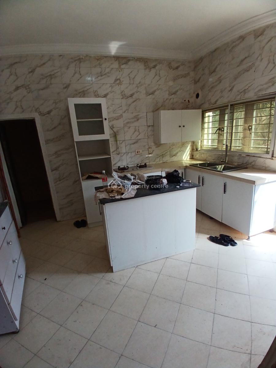 Well Renovated 3 Bedroom Terrace Duplex with 1 Room Bq, Asokoro Main Diplomatic Zone, Asokoro District, Abuja, Terraced Duplex for Rent