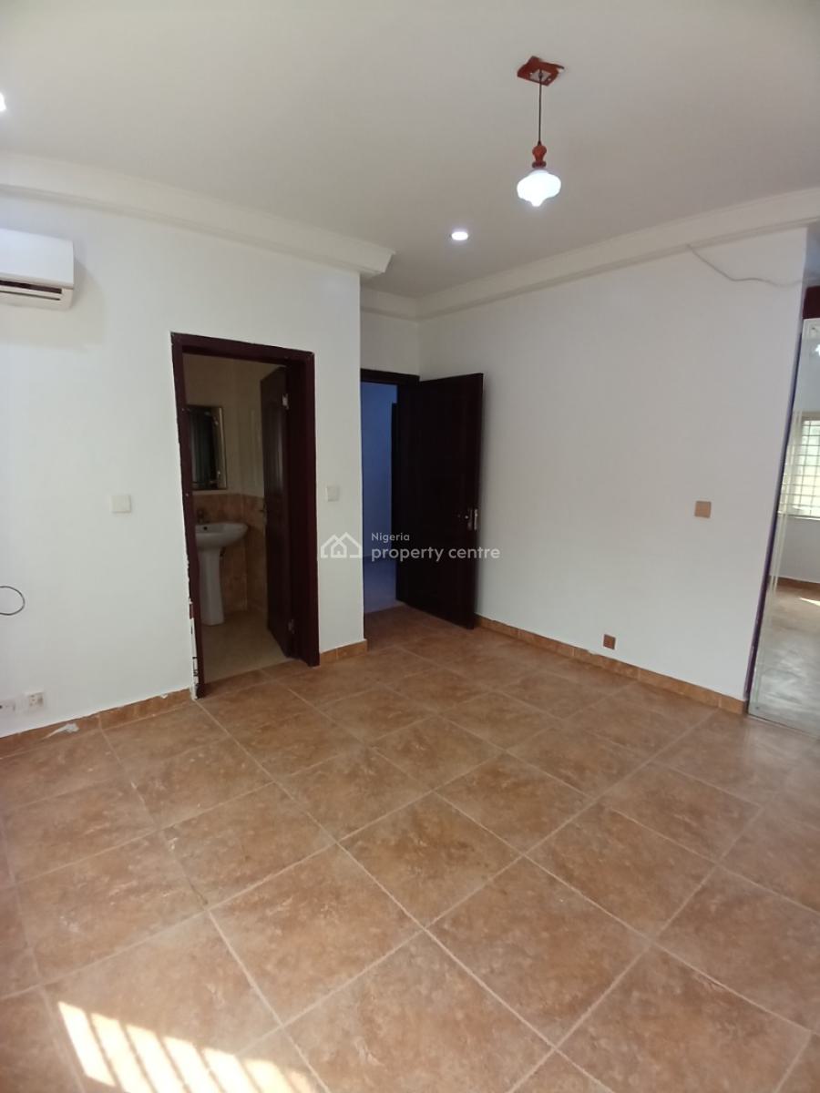 Well Renovated 3 Bedroom Terrace Duplex with 1 Room Bq, Asokoro Main Diplomatic Zone, Asokoro District, Abuja, Terraced Duplex for Rent