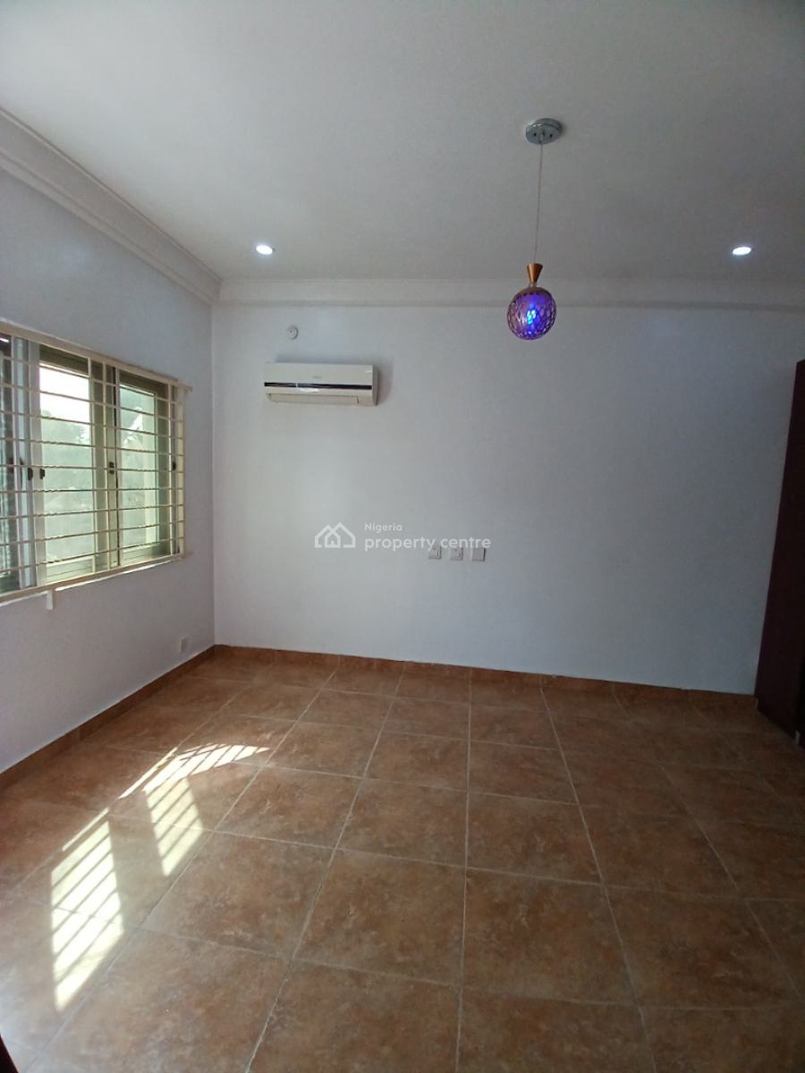 Well Renovated 3 Bedroom Terrace Duplex with 1 Room Bq, Asokoro Main Diplomatic Zone, Asokoro District, Abuja, Terraced Duplex for Rent