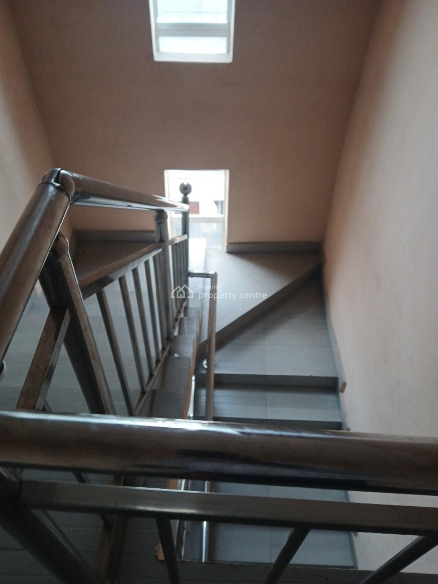 3 Bedrooms Apartment with a Bq, Ilupeju, Lagos, House for Sale