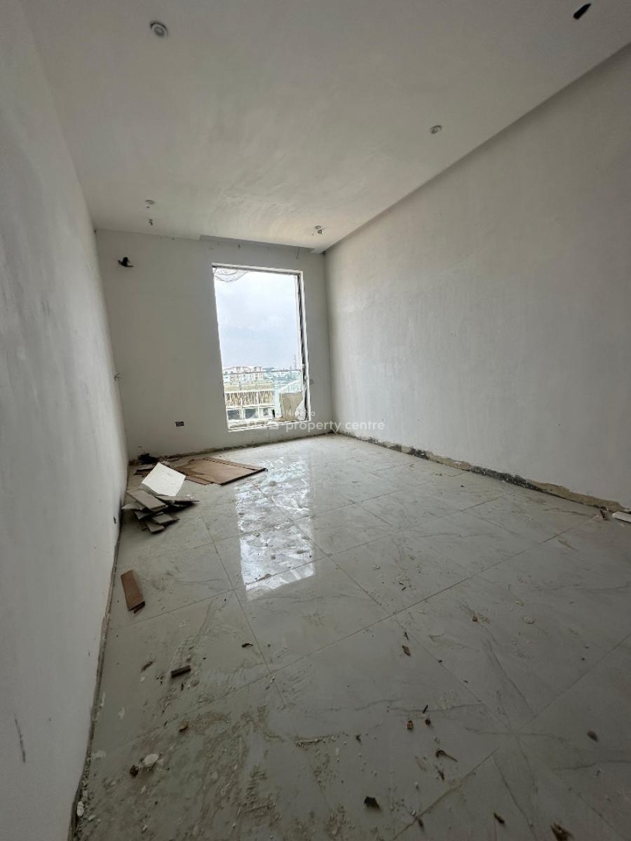 Beautifully Built 1 Bedroom Apartment with Swimming Pool,gym & Elevator, Lekki Phase 1, Lekki, Lagos, Mini Flat (room and Parlour) for Sale