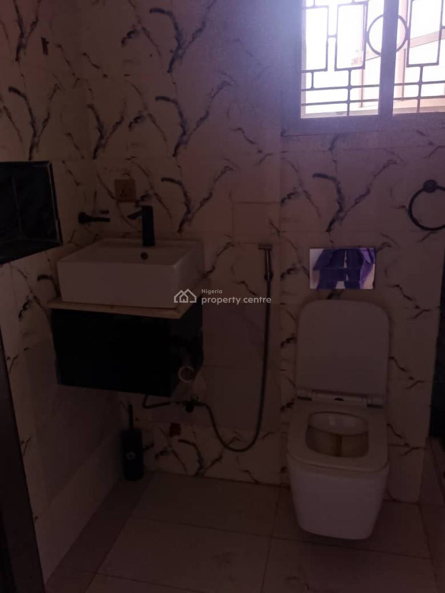 3 Bedrooms Flat, Lekki Phase 1, Lekki, Lagos, House for Rent