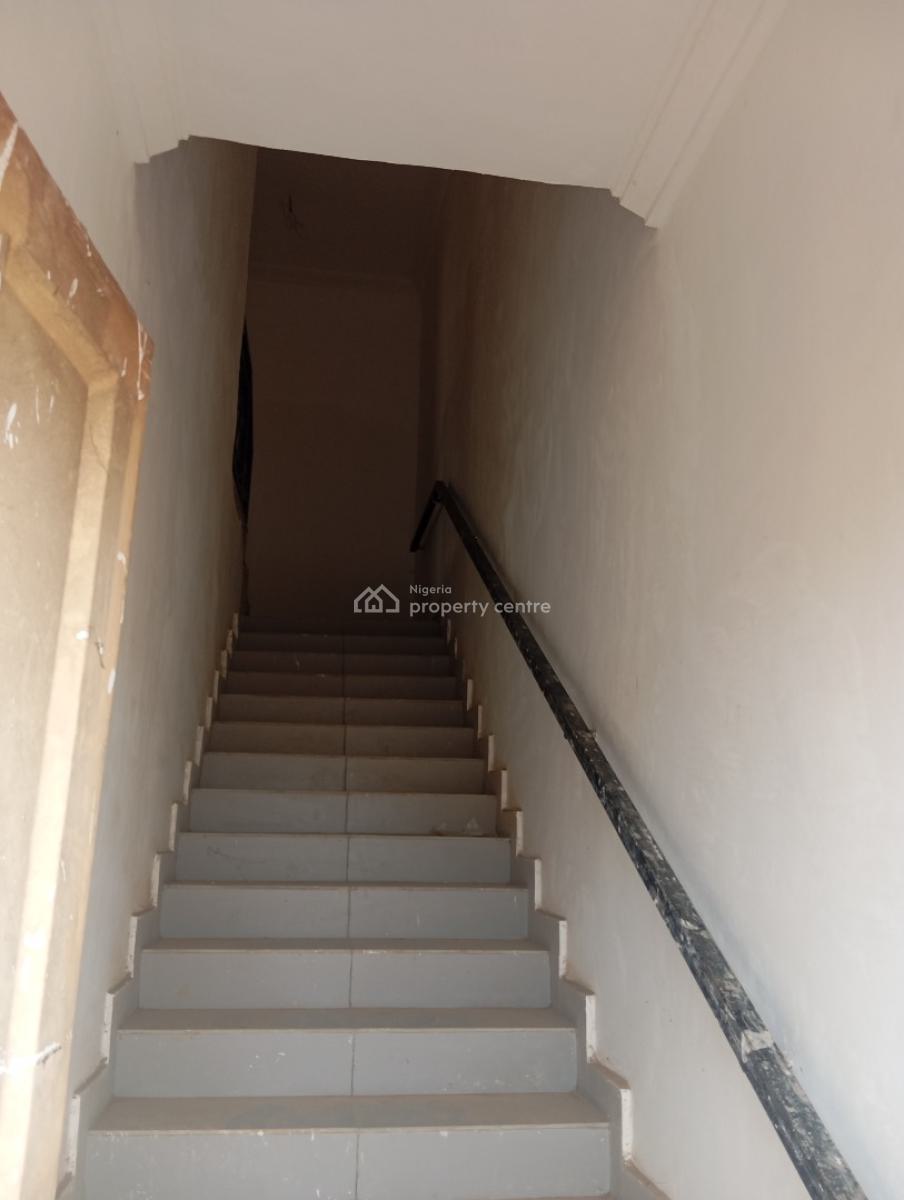 6 Nos Classy 2 Bedroom Flats, G.r.a Quarters, Sagamu, Ogun, Flat / Apartment for Rent