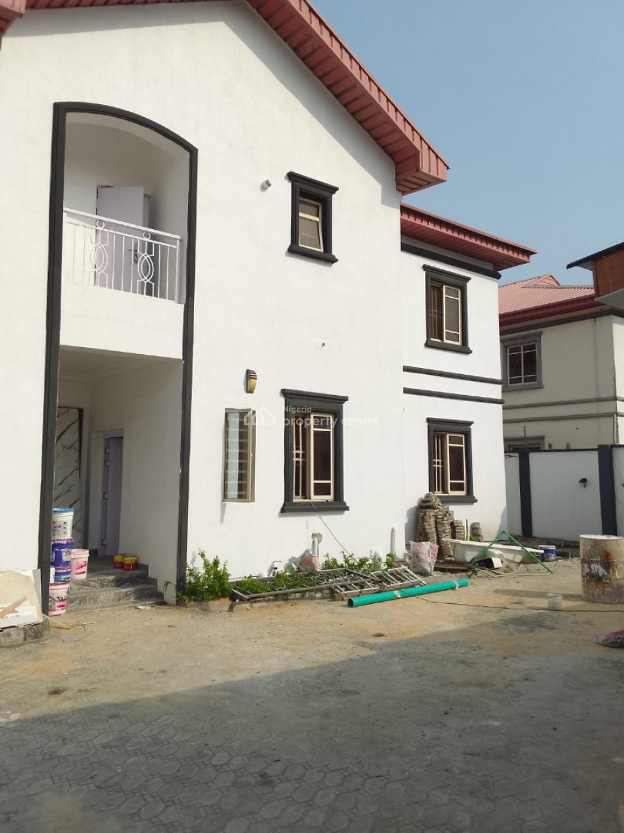 2 Units of 2 Bedroom and 2 Units of Mini Flat and Self Contain, Lekki Phase 1, Lekki, Lagos, House for Rent