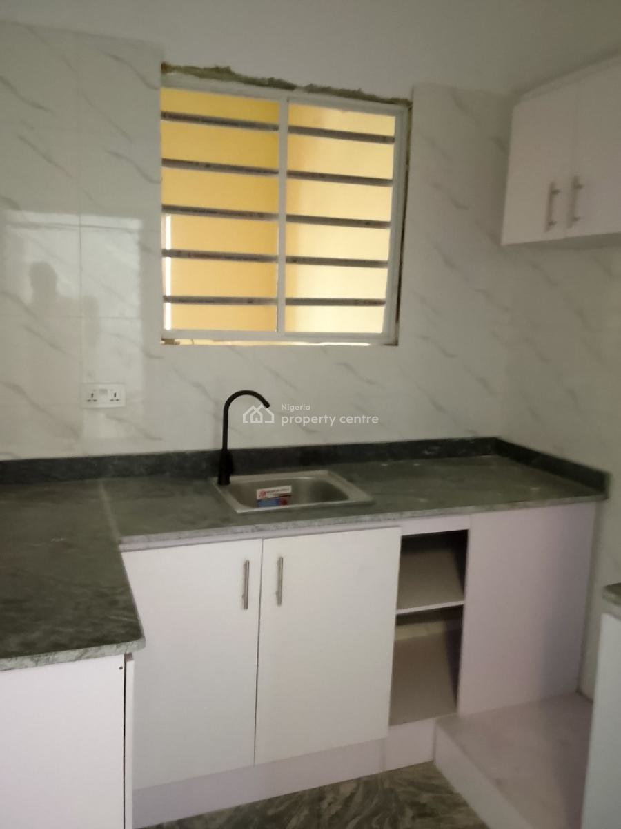 2 Units of 2 Bedroom and 2 Units of Mini Flat and Self Contain, Lekki Phase 1, Lekki, Lagos, House for Rent