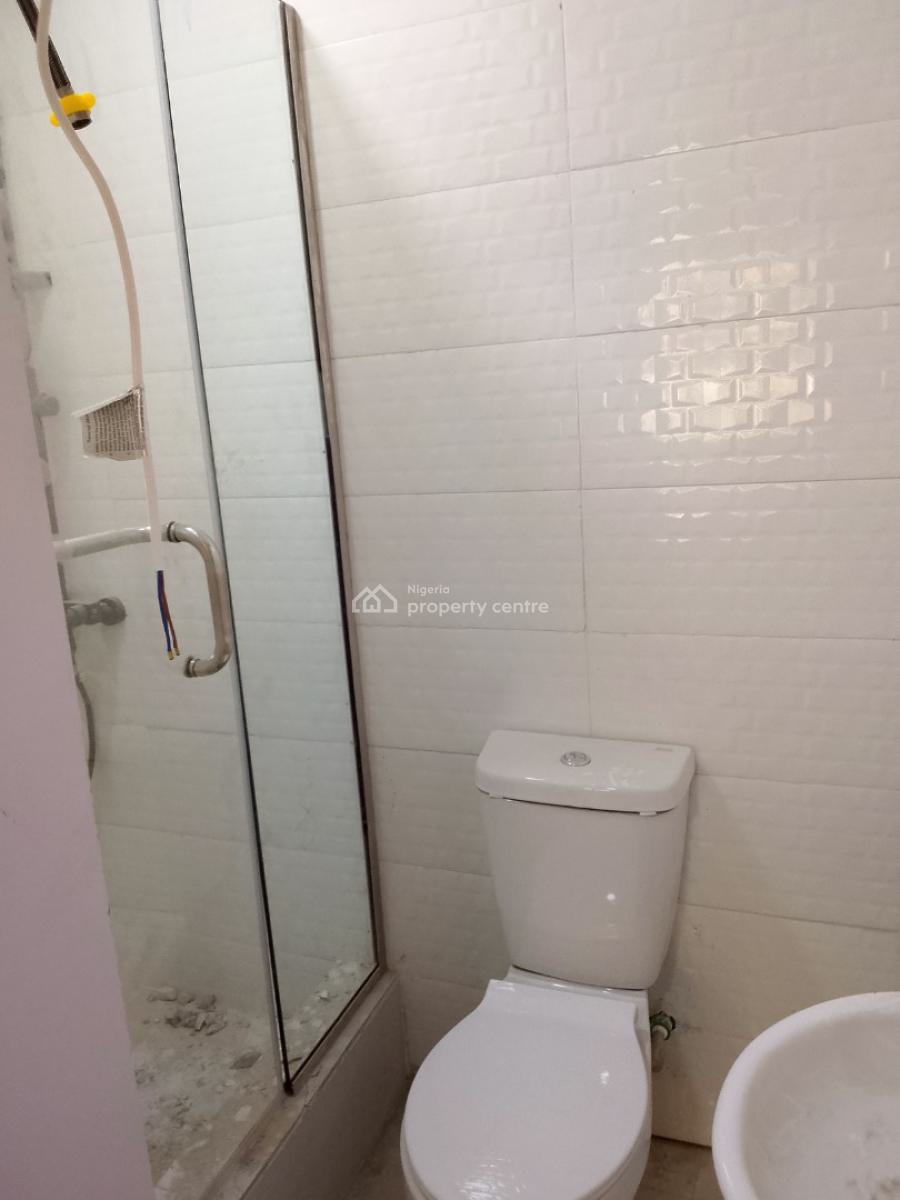 Clean and Spacious Mini Flat, Lekki Phase 1, Lekki, Lagos, House for Rent
