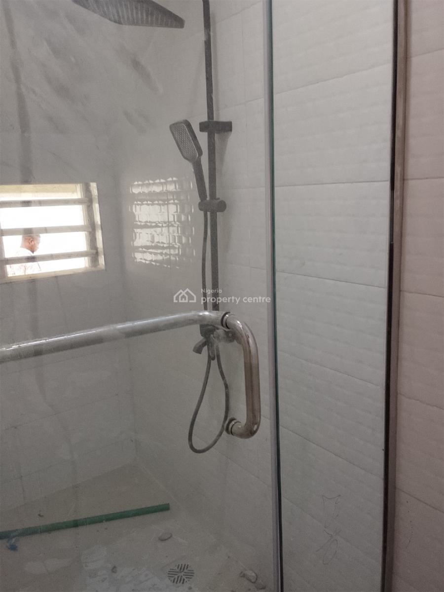 Clean and Spacious Mini Flat, Lekki Phase 1, Lekki, Lagos, House for Rent