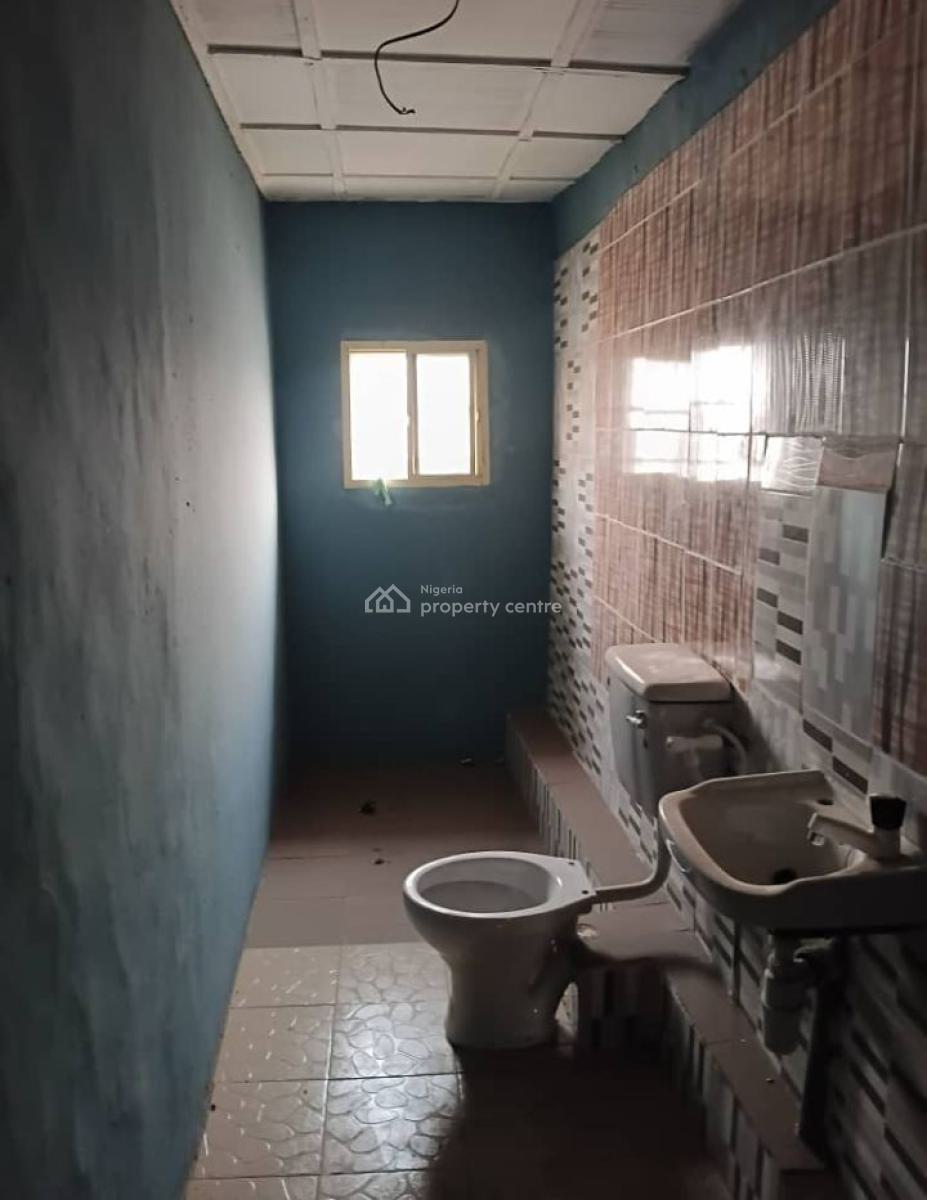 4 Bedrooms Second Floor Flat, Off Salvation Road, Opebi, Ikeja, Lagos, Flat / Apartment for Rent