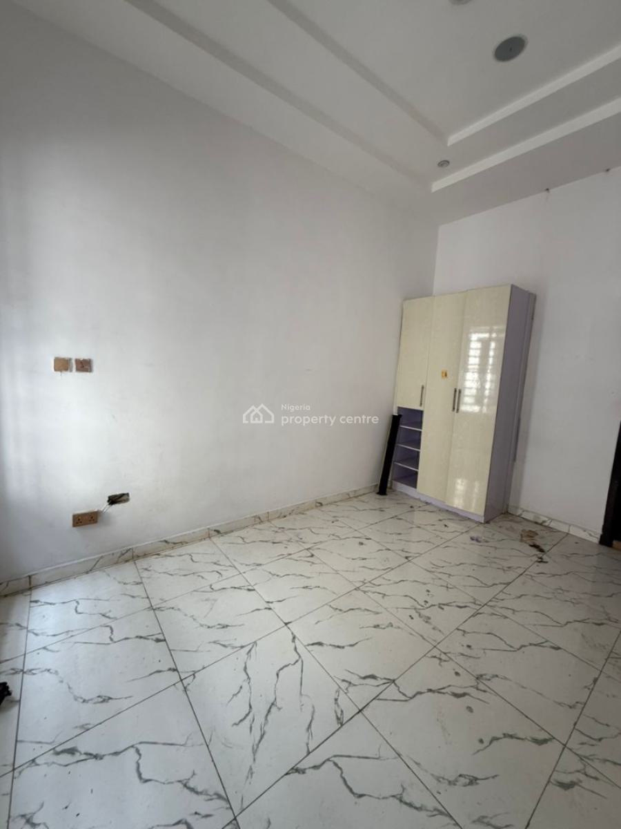 Units of Semi Masters Bedroom Upstairs + Shared Fully Fitted Kitchen, Orchid Road, Lekki, Lagos, Self Contain (single Rooms) for Rent