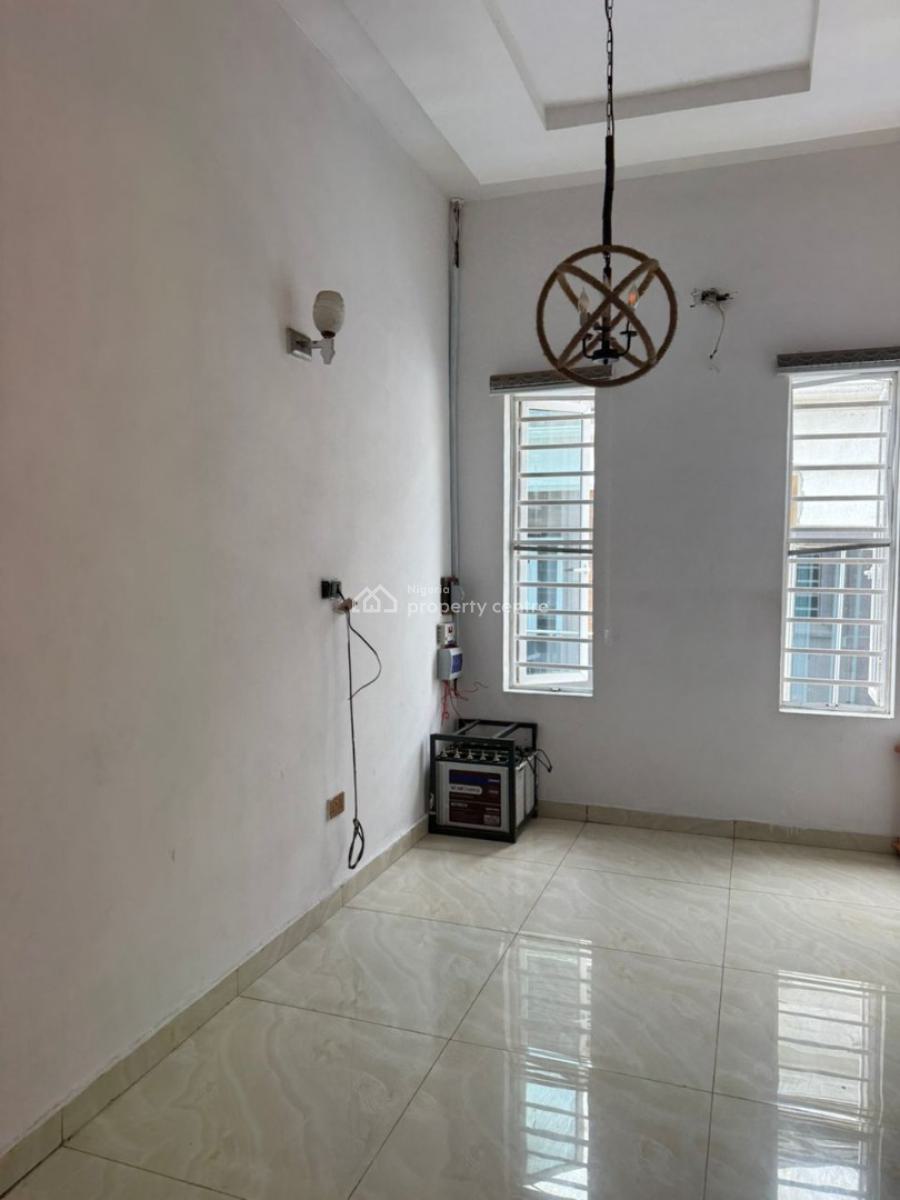 Units of Semi Masters Bedroom Upstairs + Shared Fully Fitted Kitchen, Orchid Road, Lekki, Lagos, Self Contain (single Rooms) for Rent