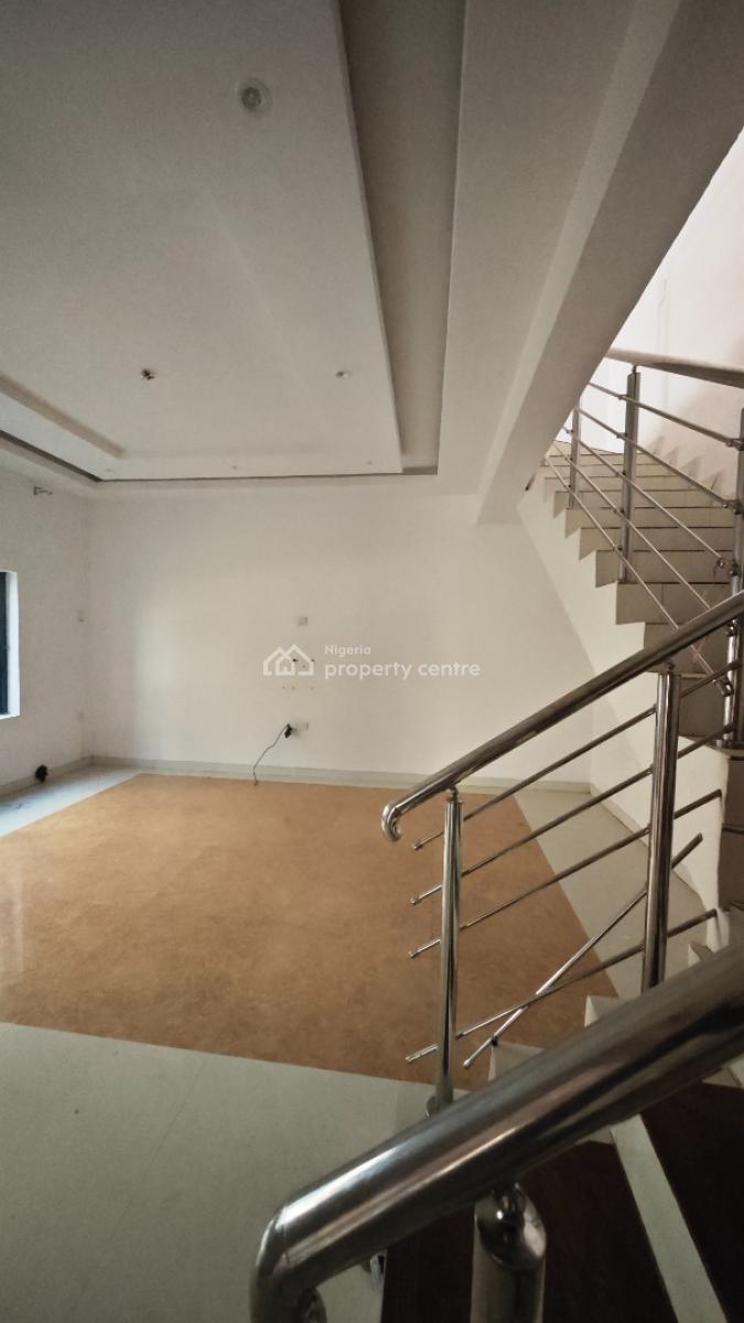 Luxury Self Service 3 Bedrooms, Off Freedom Way, Lekki Phase 1, Lekki, Lagos, Flat / Apartment for Rent