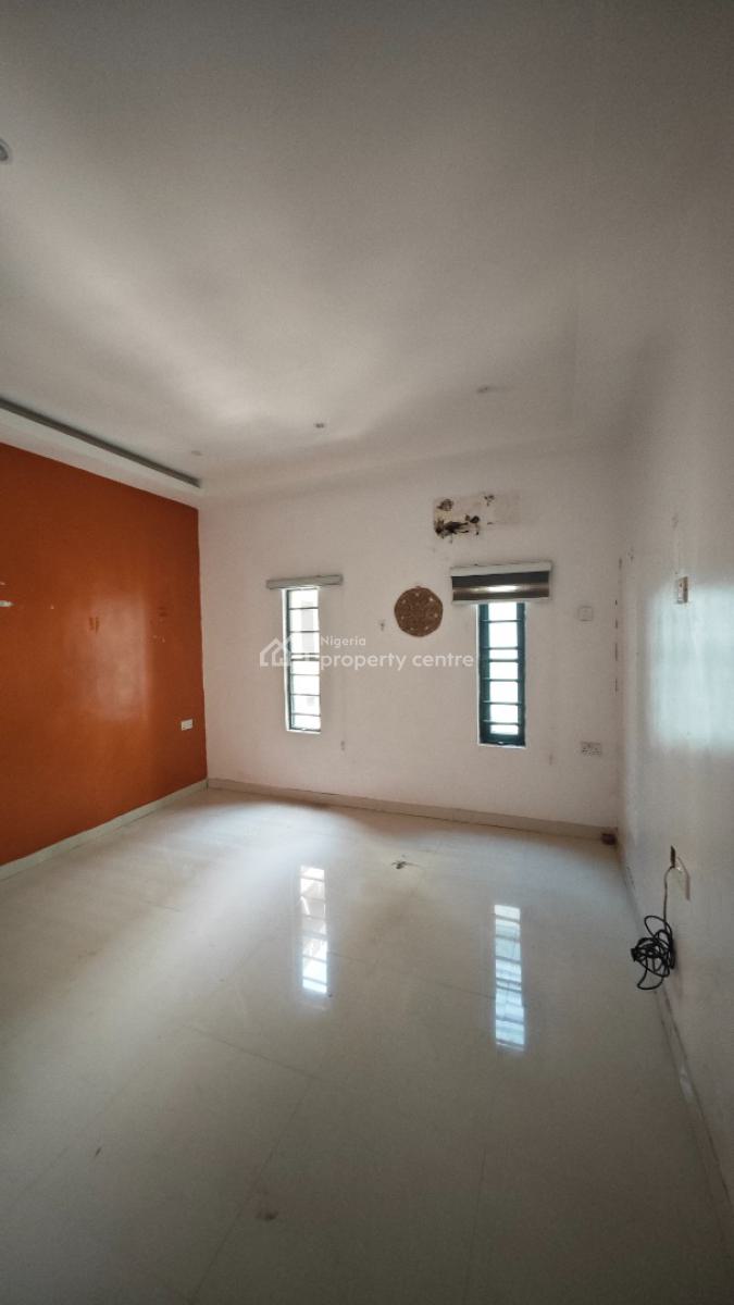 Luxury Self Service 3 Bedrooms, Off Freedom Way, Lekki Phase 1, Lekki, Lagos, Flat / Apartment for Rent