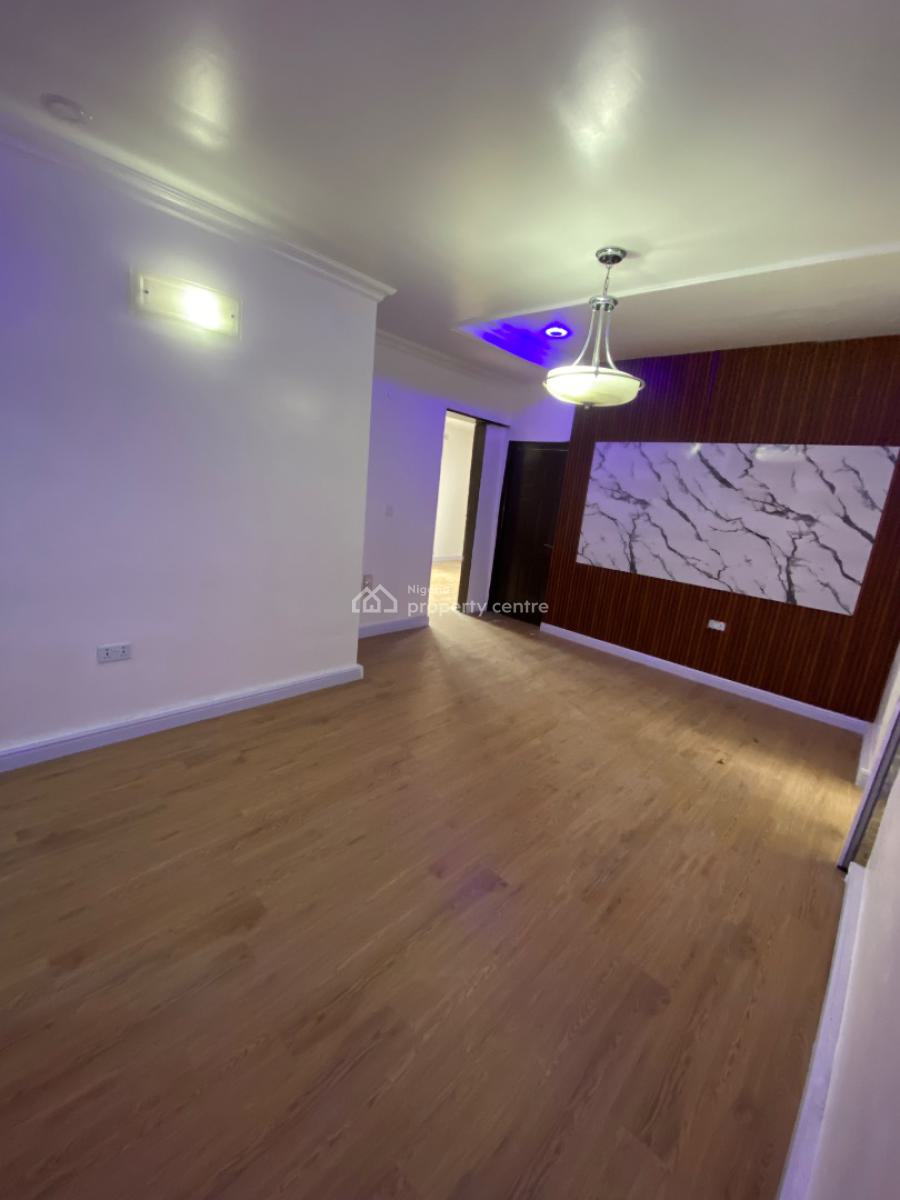 Luxury 3 Bedroom Apartment with 24hrs Light in a Secure Neighborhood, Off Admiralty Way, Lekki Phase 1, Lekki, Lagos, Flat / Apartment for Rent