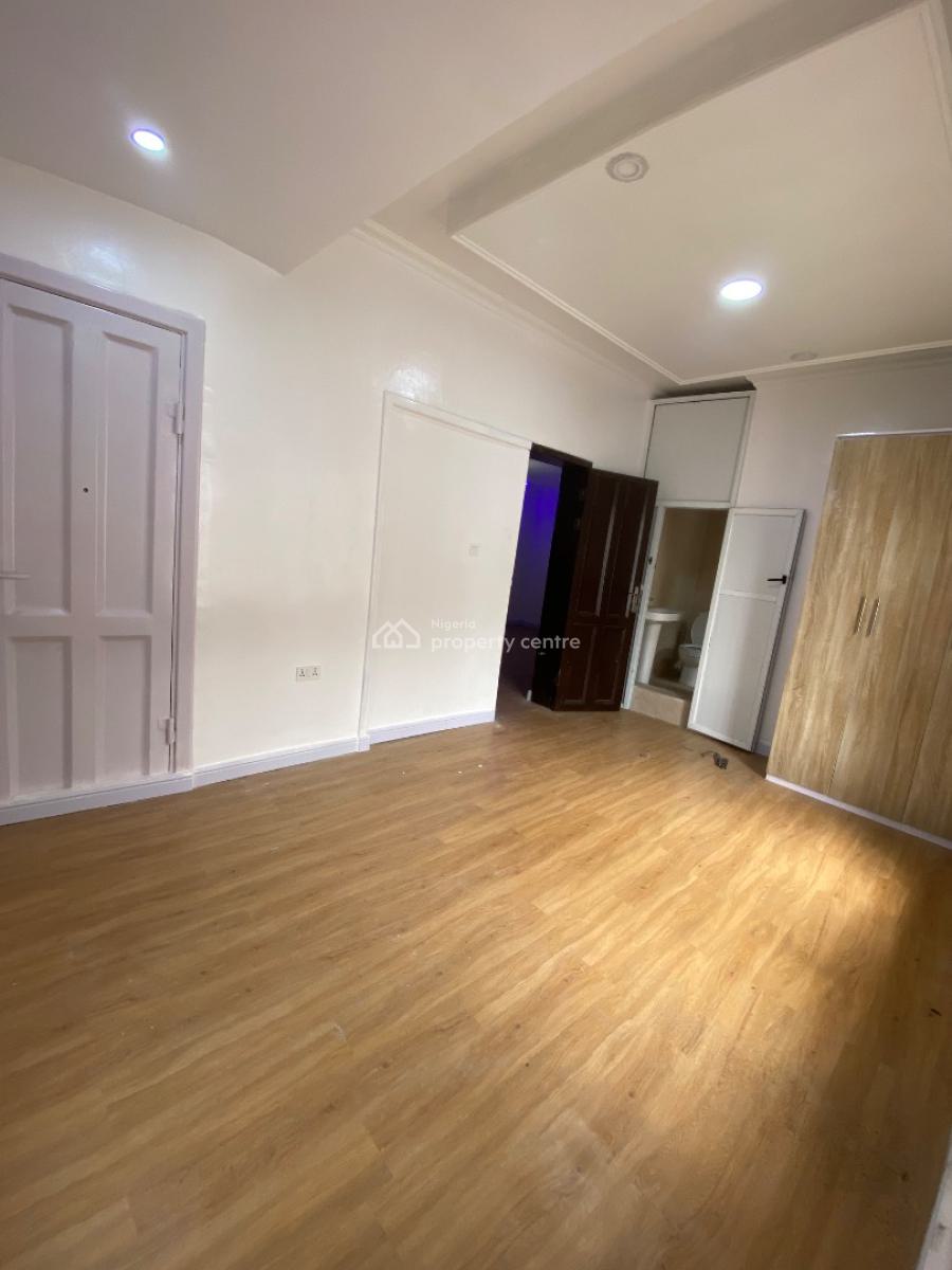 Luxury 3 Bedroom Apartment with 24hrs Light in a Secure Neighborhood, Off Admiralty Way, Lekki Phase 1, Lekki, Lagos, Flat / Apartment for Rent