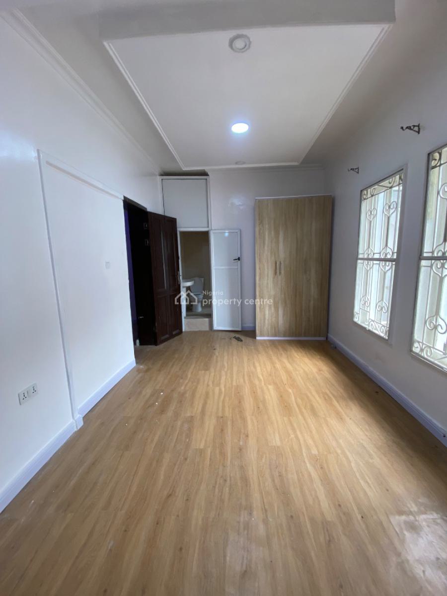 Luxury 3 Bedroom Apartment with 24hrs Light in a Secure Neighborhood, Off Admiralty Way, Lekki Phase 1, Lekki, Lagos, Flat / Apartment for Rent