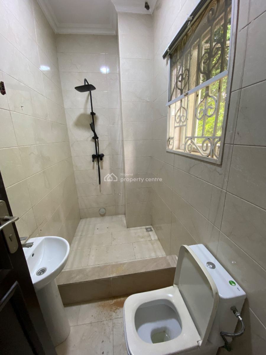 Luxury 3 Bedroom Apartment with 24hrs Light in a Secure Neighborhood, Off Admiralty Way, Lekki Phase 1, Lekki, Lagos, Flat / Apartment for Rent