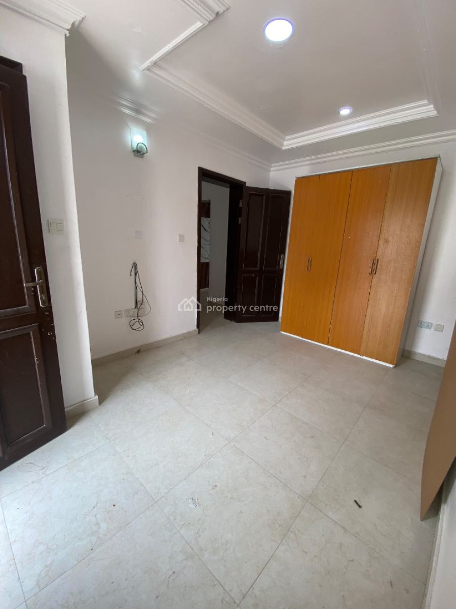 Luxury 1 Bedroom Apartment with 24hrs Light in a Secure Neighborhood, Off Admiralty Way, Lekki Phase 1, Lekki, Lagos, Mini Flat (room and Parlour) for Rent