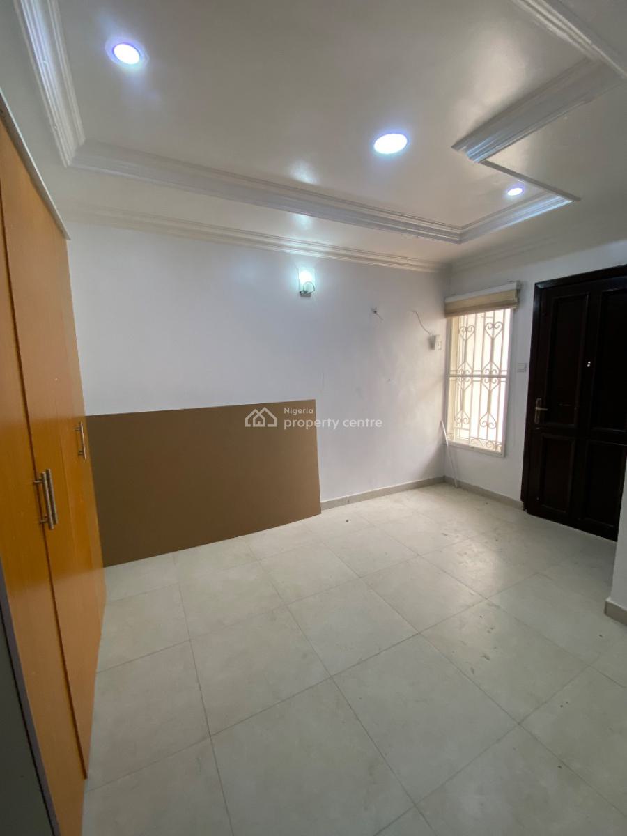 Luxury 1 Bedroom Apartment with 24hrs Light in a Secure Neighborhood, Off Admiralty Way, Lekki Phase 1, Lekki, Lagos, Mini Flat (room and Parlour) for Rent
