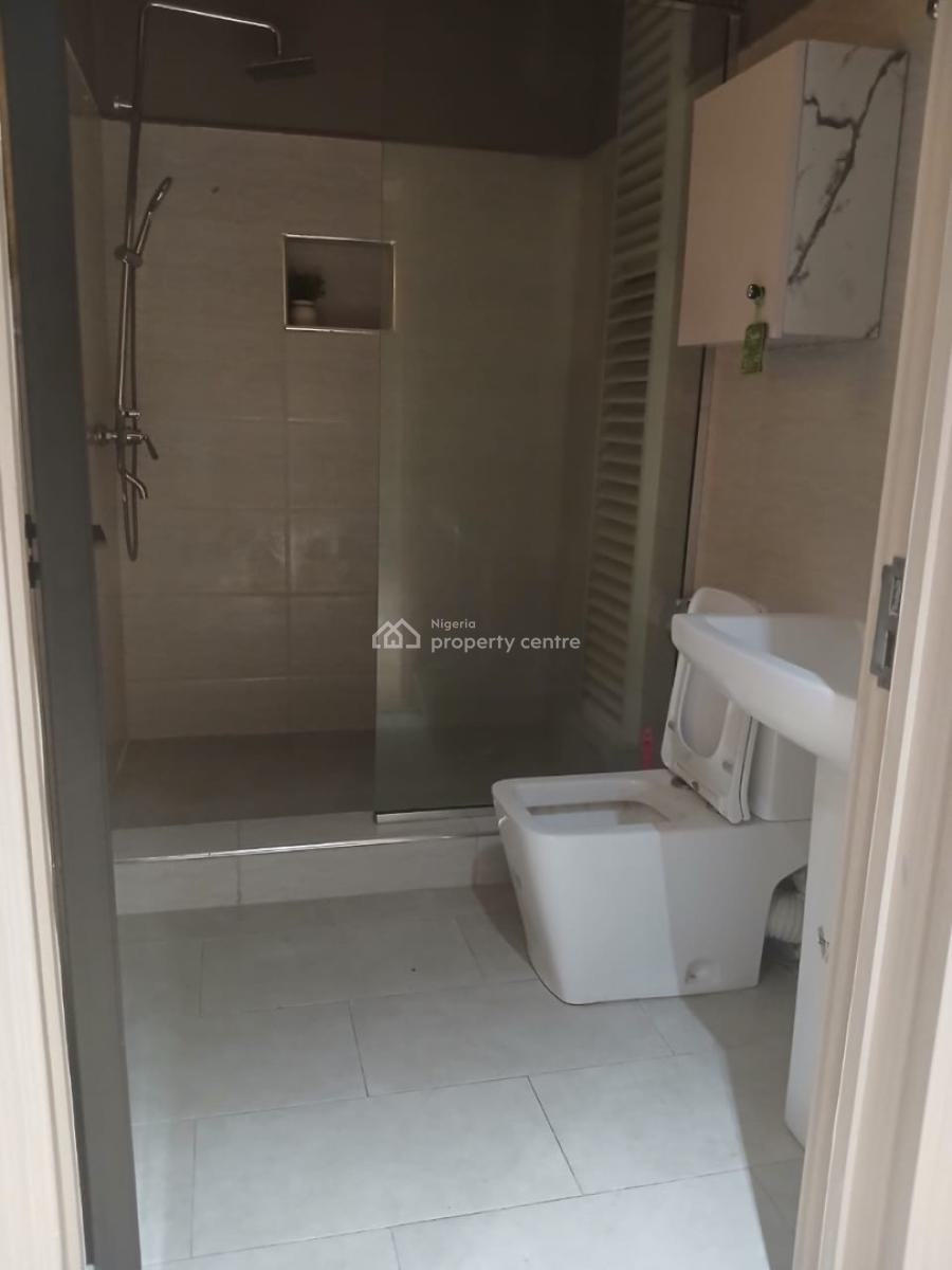 Lovely 1 Bedroom Apartment in a Secure Estate, Lekki Phase 1, Lekki, Lagos, Flat / Apartment for Rent