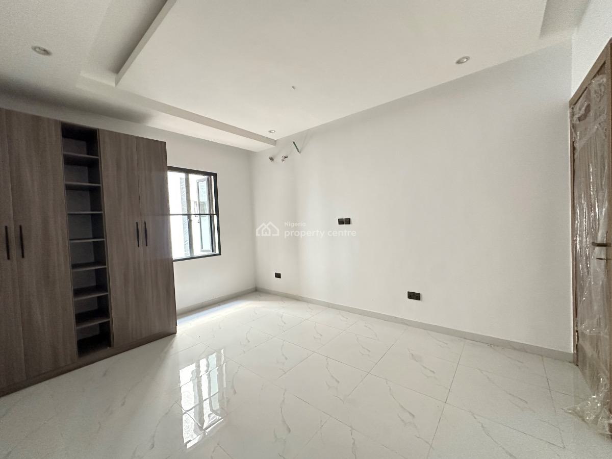 Cozy & Vibrant Two (2) Bedrooms Apartment with Bq, Ikate, Lekki, Lagos, Flat / Apartment for Sale