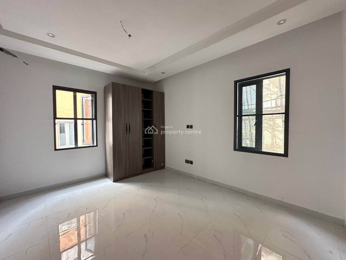 Cozy & Vibrant Two (2) Bedrooms Apartment with Bq, Ikate, Lekki, Lagos, Flat / Apartment for Sale