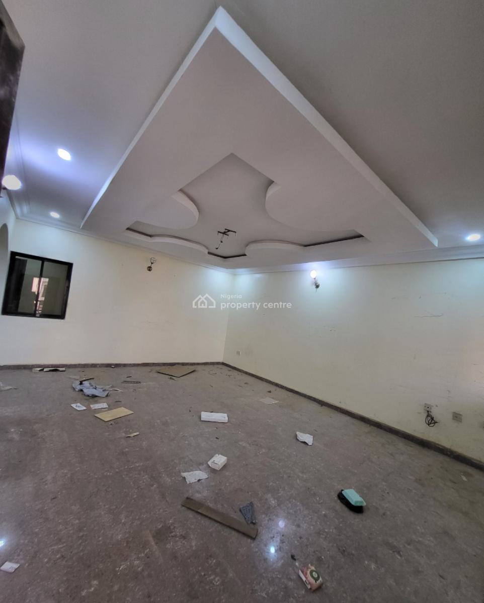 Luxurious Massive 3 Bedroom Flat, Near American International School, Durumi, Abuja, Flat / Apartment for Rent