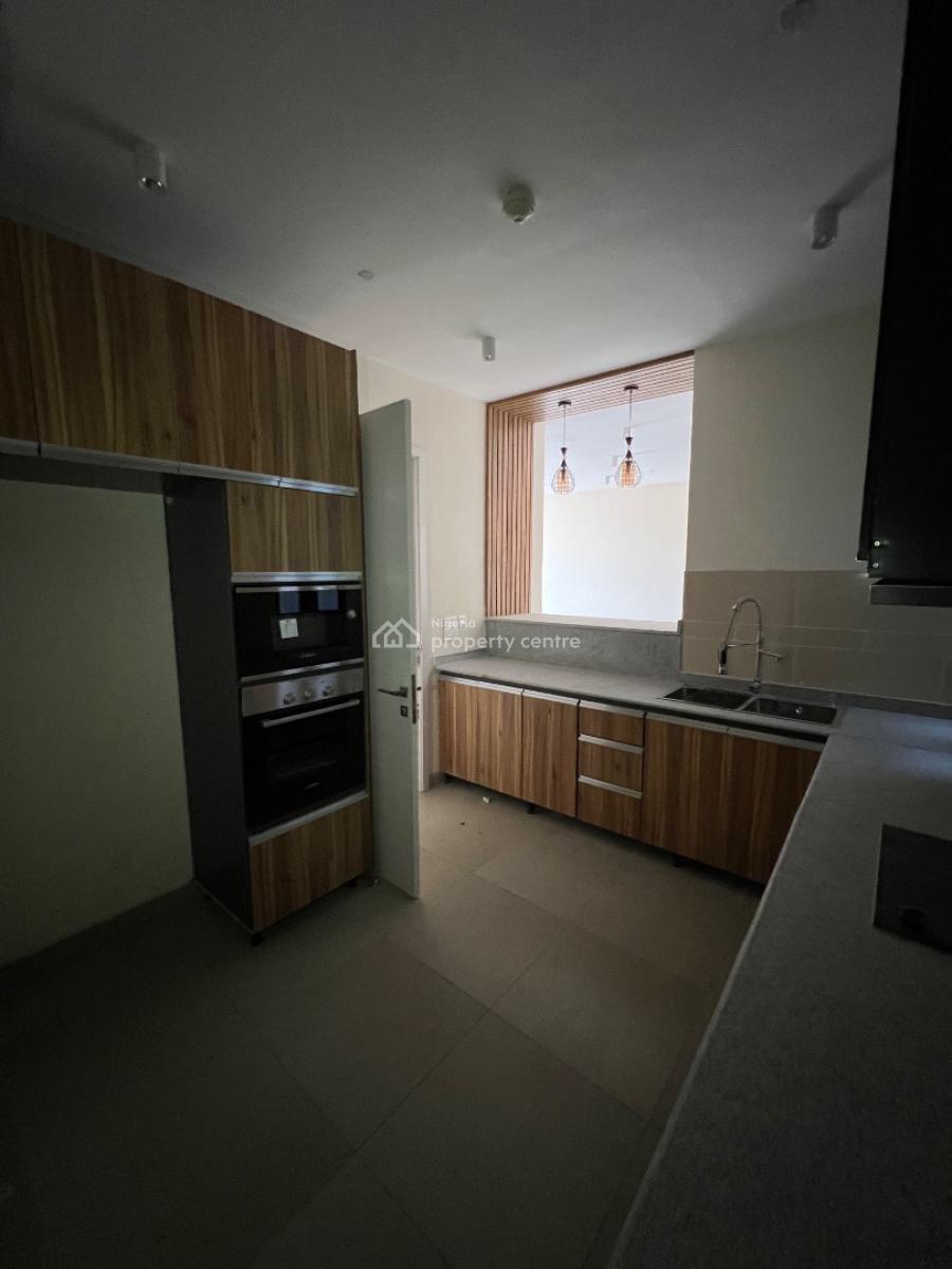 Brand New Luxury 3-bedroom Flat with Bq, Lekki Phase 1, Lekki, Lagos, Flat / Apartment for Sale