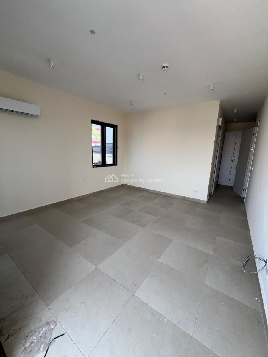Brand New Luxury 3-bedroom Flat with Bq, Lekki Phase 1, Lekki, Lagos, Flat / Apartment for Sale