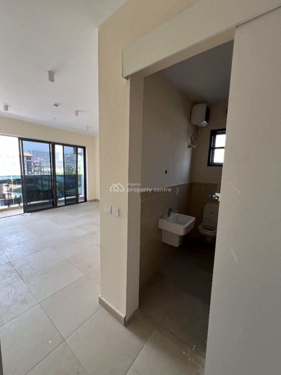 Brand New Luxury 3-bedroom Flat with Bq, Lekki Phase 1, Lekki, Lagos, Flat / Apartment for Sale