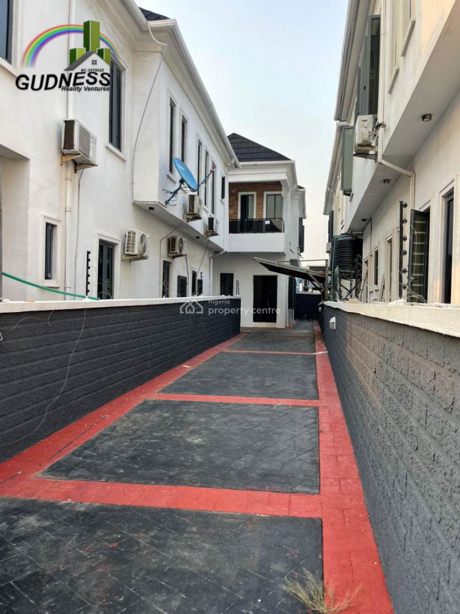 New 4 Bedroom Datched Duplex with Bq, Lekki Phase 2, Lekki, Lagos, Flat / Apartment for Rent