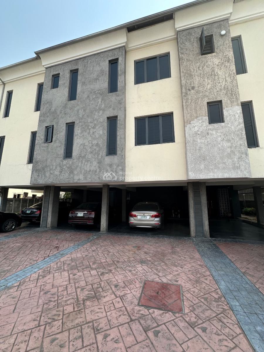 Luxury 3 Bedroom Apartment with Bq, Lekki Phase 1, Lekki, Lagos, Flat / Apartment for Rent