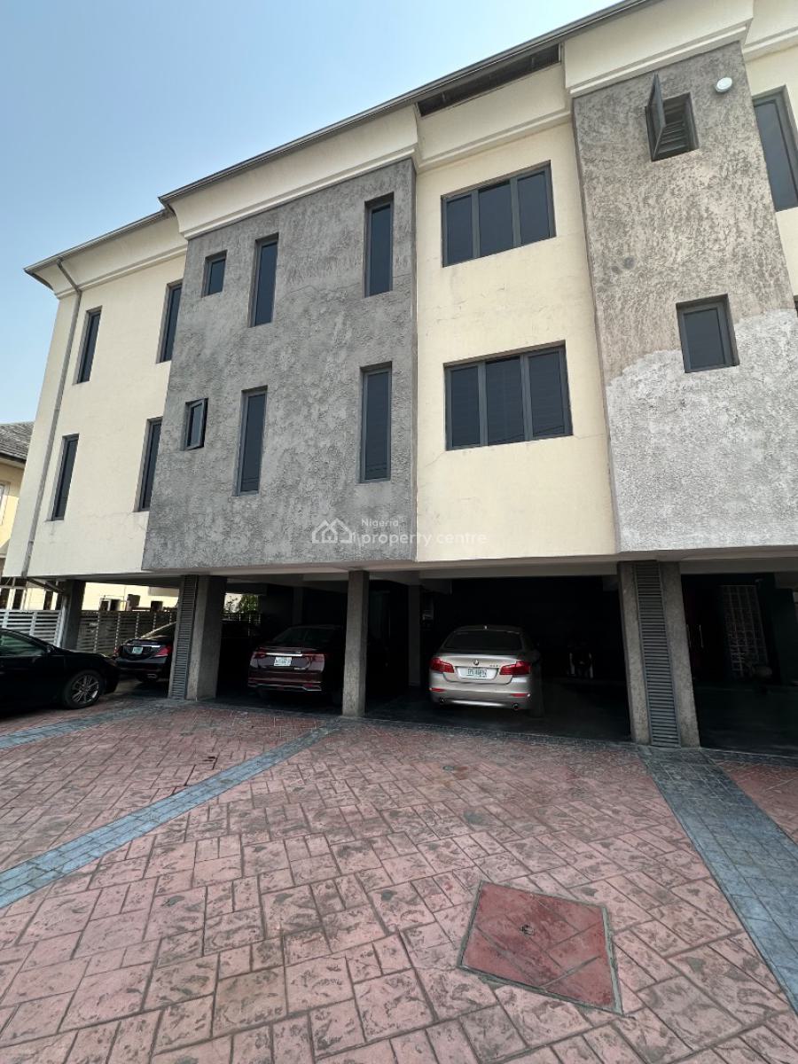 Luxury 3 Bedroom Apartment with Bq, Lekki Phase 1, Lekki, Lagos, Flat / Apartment for Rent