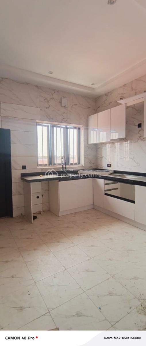 Beautifully and Newly Built 3 Bedroom Flat, Oniru Lekki Phase 1, Lekki, Lagos, Flat / Apartment for Rent