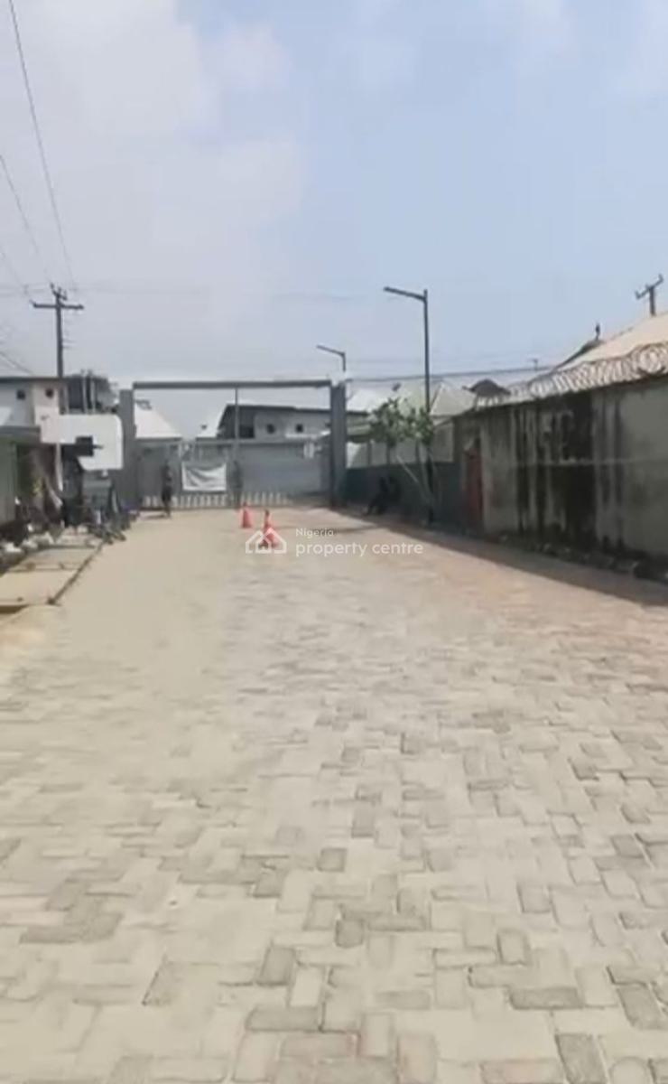 Land Measuring 676sqm with Demolishable Structure, Ologolo, Lekki, Lagos, Residential Land for Sale
